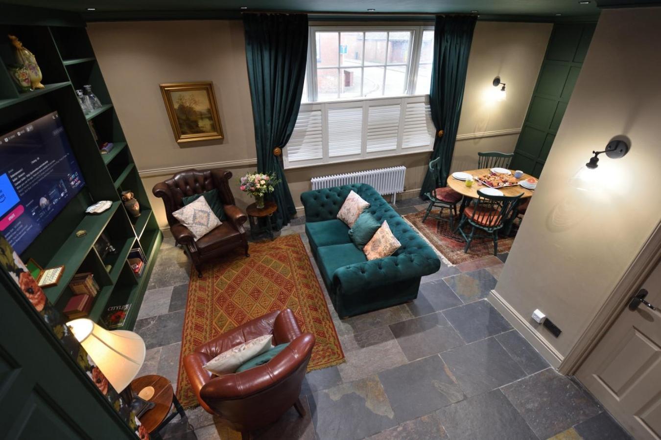 Samuels' A Duplex Apartment By Spires Accommodation In Lichfield City Centre Exterior photo